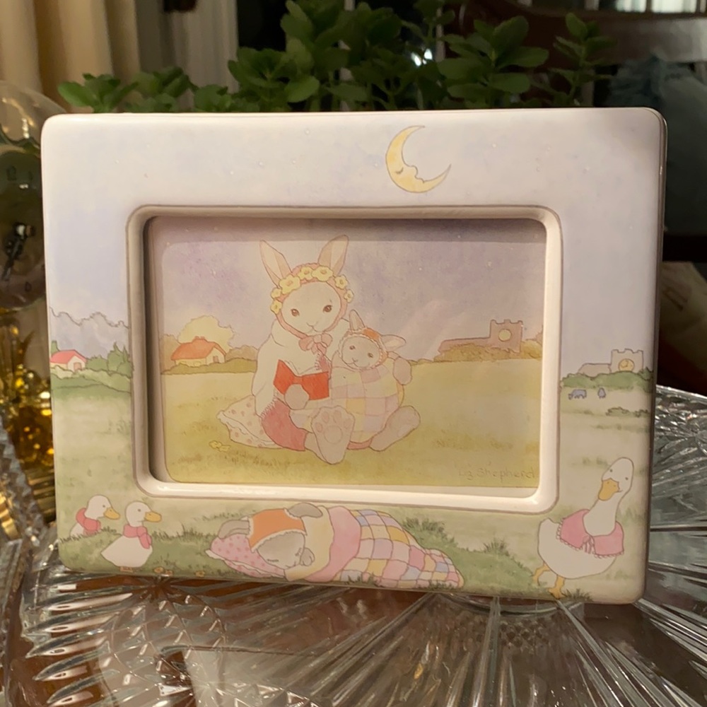 Vintage Terragrafics Bunny frame